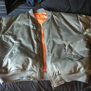 flight/bomber jacket